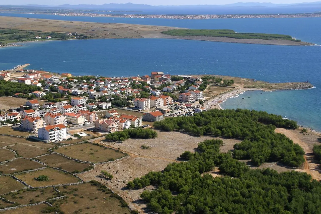 Apartment Povljana 3316G 0*,  Croatia